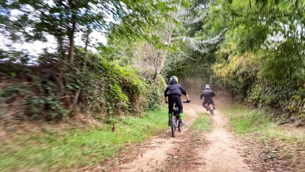 elektirsch offroad rijden E-Training Sur-ron Endurofun 21