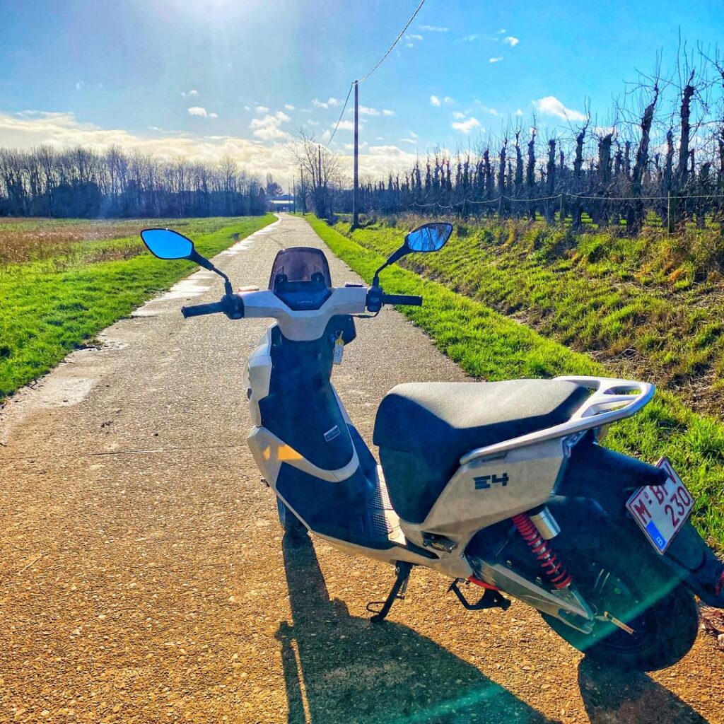 Lifan E4 scooter - Lifancenter.be -004