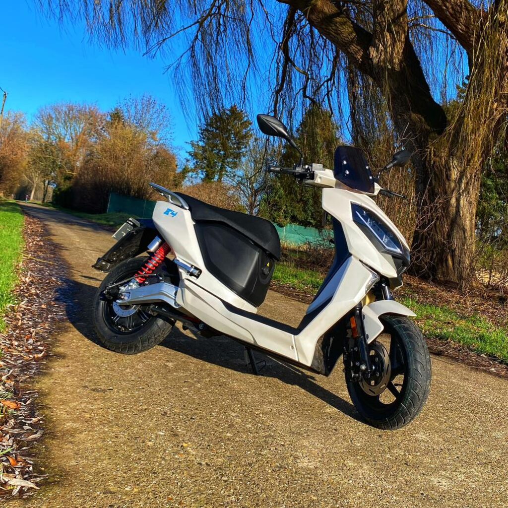 Lifan E4 scooter - Lifancenter.be -005